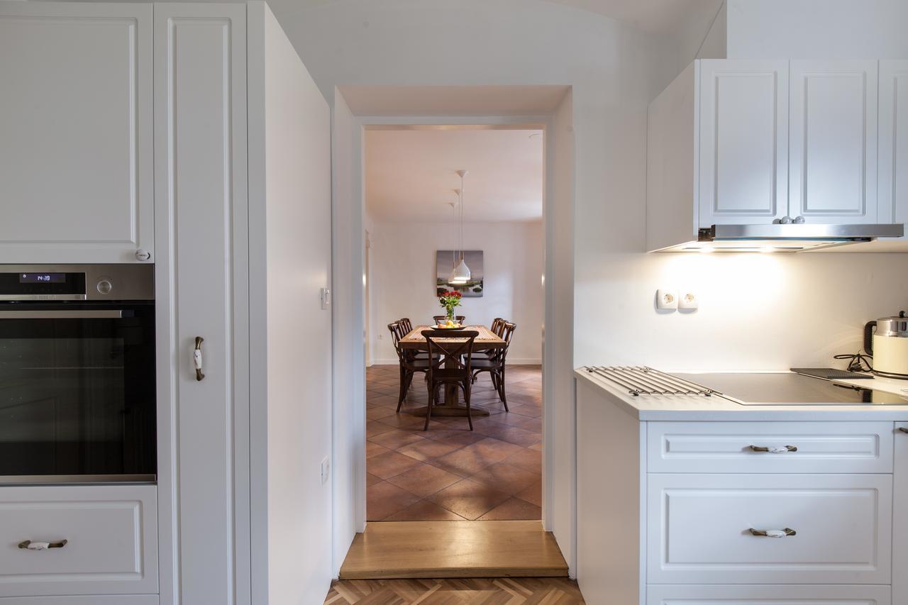 River And Castle View Apartment Rose Tour As 류블랴나 외부 사진