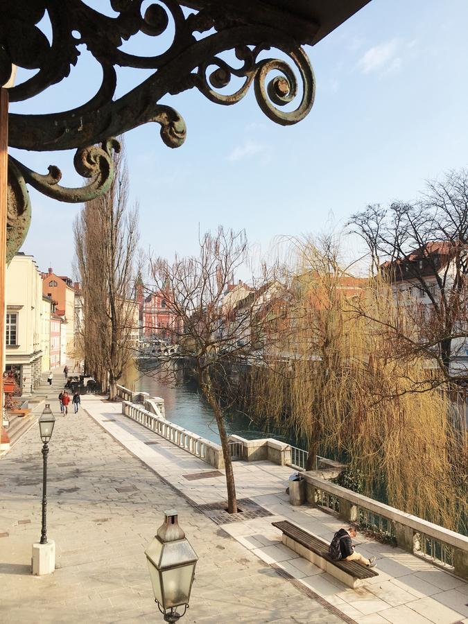 River And Castle View Apartment Rose Tour As 류블랴나 외부 사진